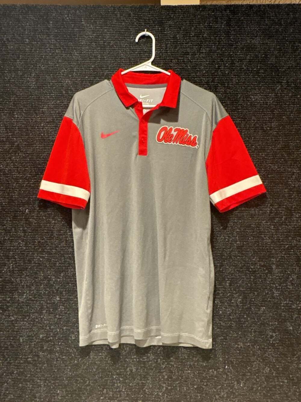 Nike Ole Miss Rebels Dri-FIT Colorblock Polo Shirt Gray Red Sz M